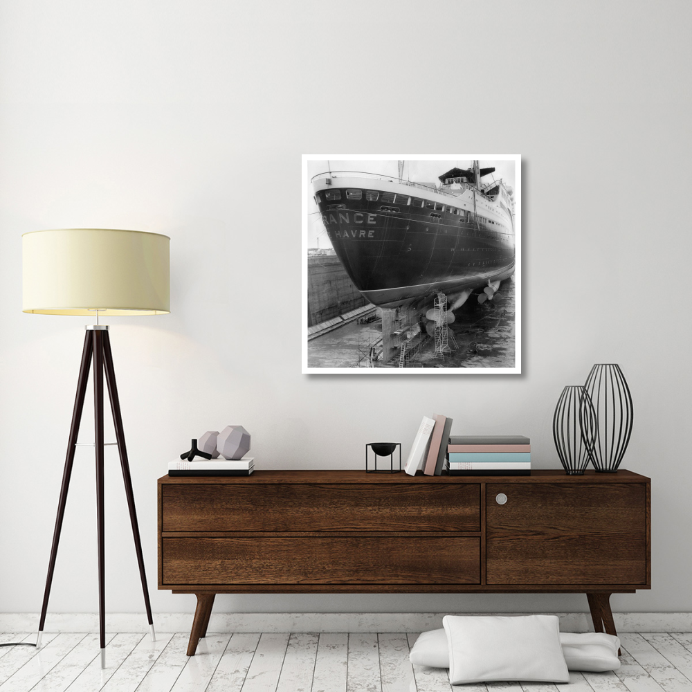Le paquebot France dans le chantier naval de Saint Nazaire, 1961-Paper Art-38&quotx38"