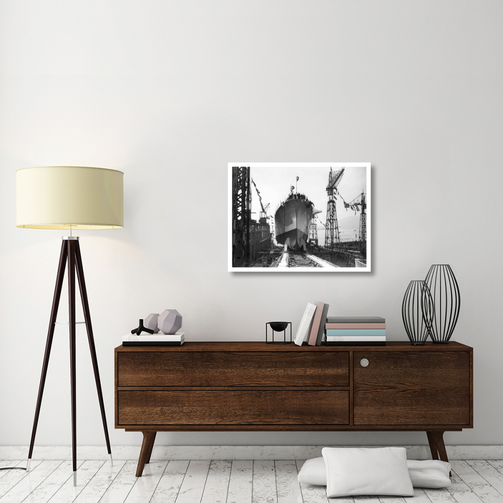Lancement du Navire croiseur &quotZara",1930-Paper Art-34&quotx26"