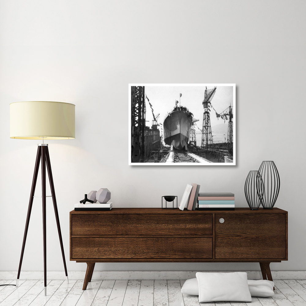 Lancement du Navire croiseur &quotZara",1930-Paper Art-42&quotx32"